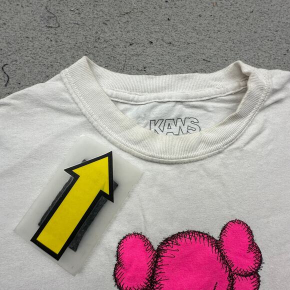 Kaws Brooklyn Museum What Party T Shirt Mens Medium Short Sleeve Pink Blue - Picture 7 of 10